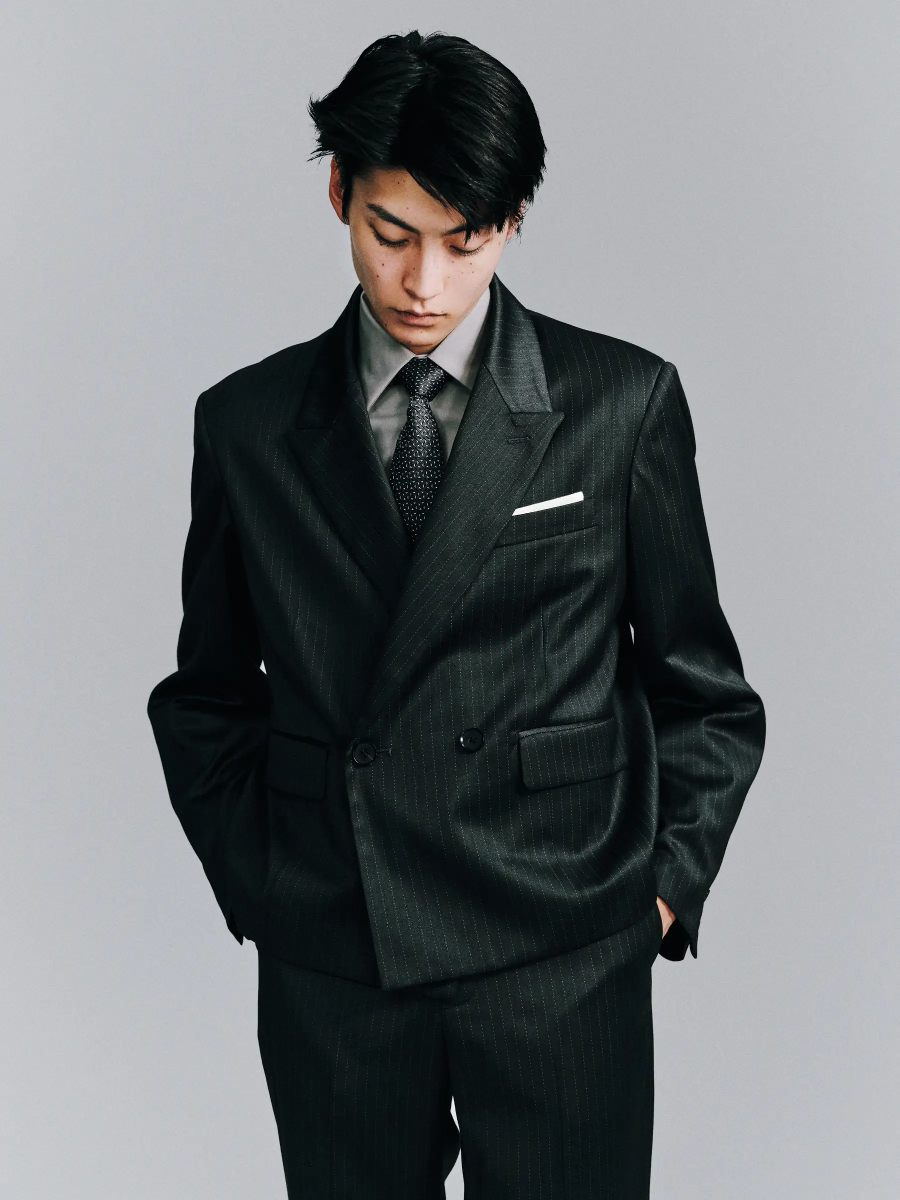 Look.02 FORMAL / GREY